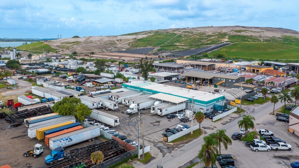 More Photos Of 9000 NW 97th Ter, Medley Manufacturing For Sale