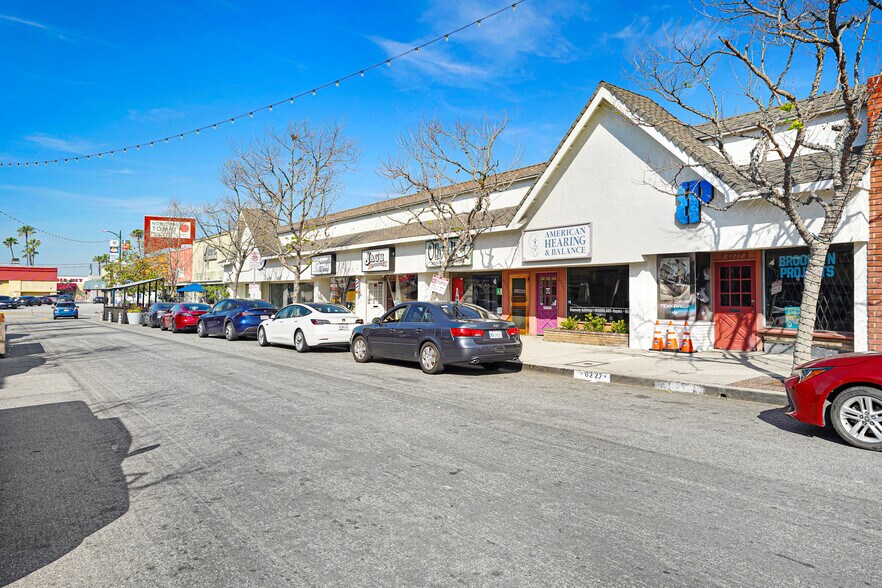 More Photos Of 6229-6235 W 87th St, Los Angeles Storefront For Sale