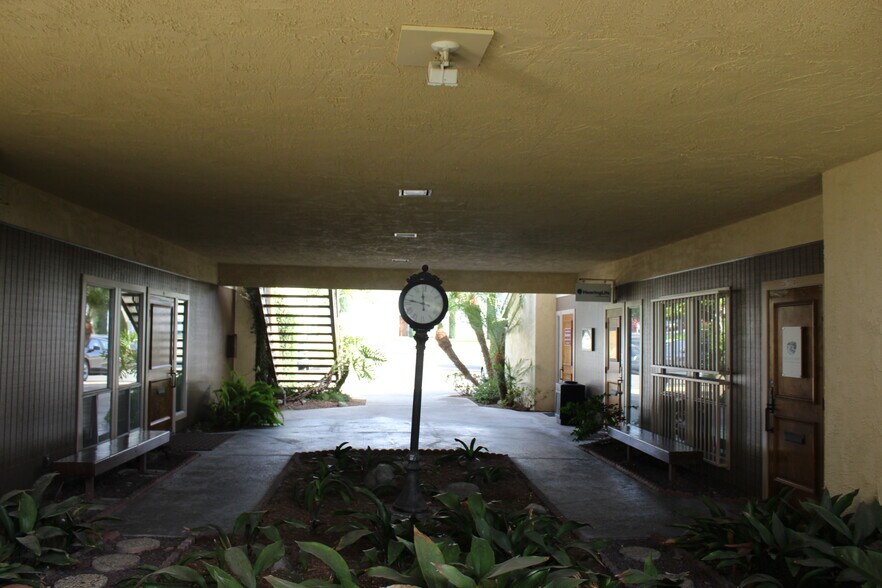 More Photos Of 3553 Camino Mira Costa, San Clemente Medical For Sale