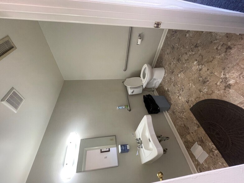 More Photos Of 1400 Sunset Ln, Culpeper Medical For Lease