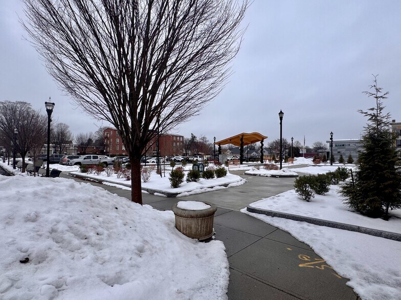 More Photos Of 38 Elm St, Westfield Storefront Retail Office For Lease