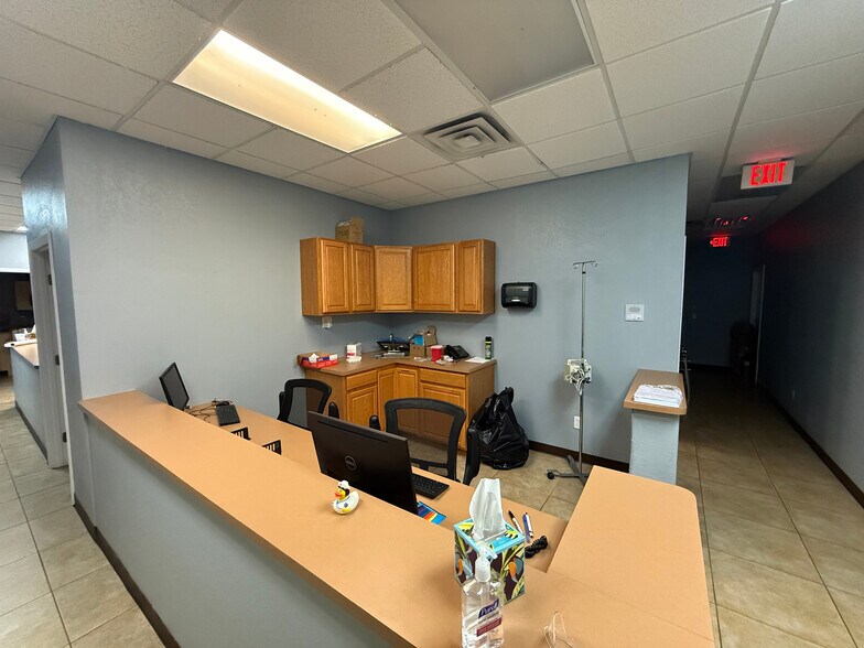 More Photos Of 2815 Alt 19, Palm Harbor Office For Lease