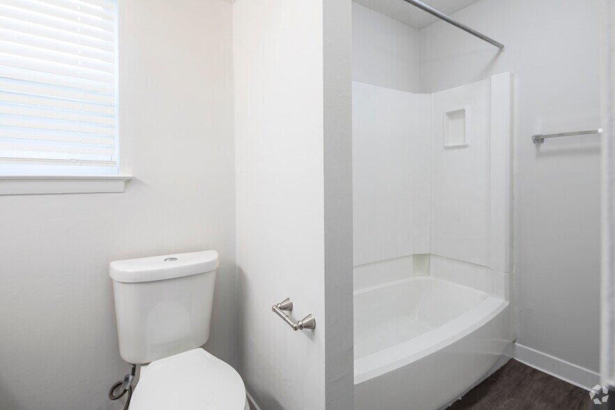 More Photos Of 403 3rd St NE, Alabaster Apartments For Sale