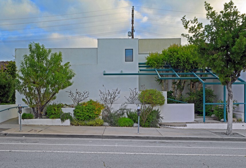 More Photos Of 1626 Westwood Blvd, Los Angeles Office For Lease