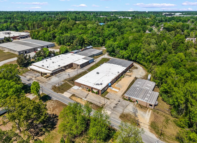 More Photos Of 1218 Hickory Chapel Rd, High Point Light Distribution For Lease