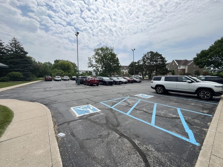 More Photos Of 270-280 E 90th Dr, Merrillville Medical For Lease