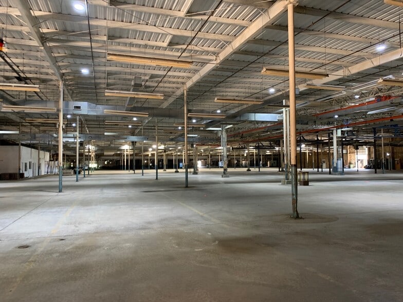 More Photos Of 11670-A Highway 43, Grove Hill Warehouse For Sale