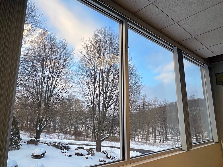 More Photos Of 1 Forestwood Dr, Pittsburgh Office For Lease
