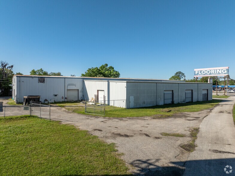 More Photos Of 619 Cassat Ave, Jacksonville Warehouse For Lease