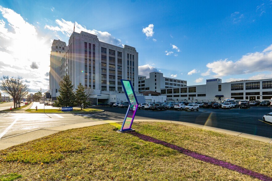 More Photos Of 150 Broadway, Menands Office For Lease