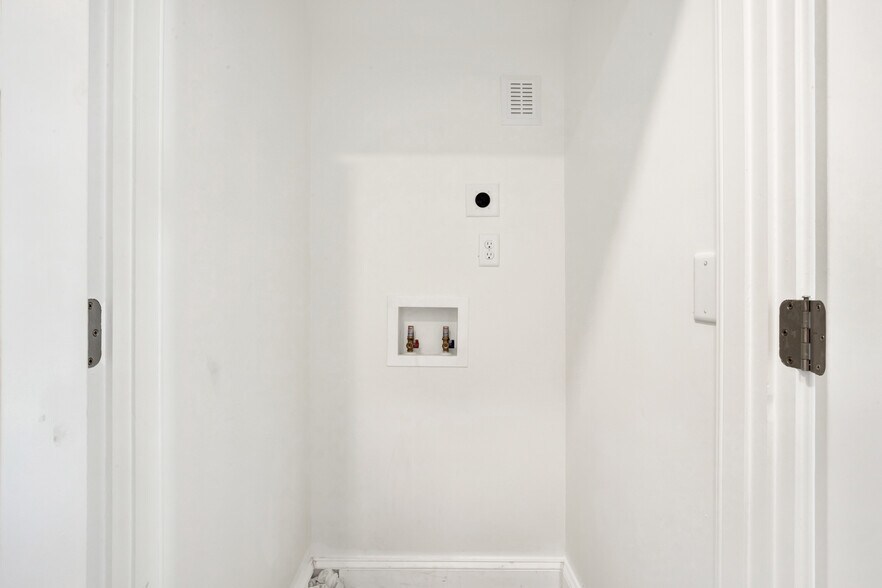 More Photos Of 104 17th st, Tybee Island Apartments For Sale