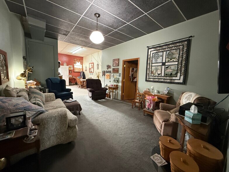 More Photos Of 218 Commercial Ave, Wallace Hotel For Sale