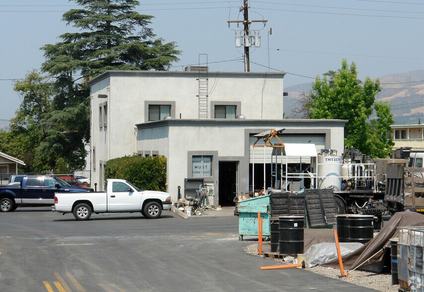 More Photos Of 310 A St, Fillmore Land For Lease