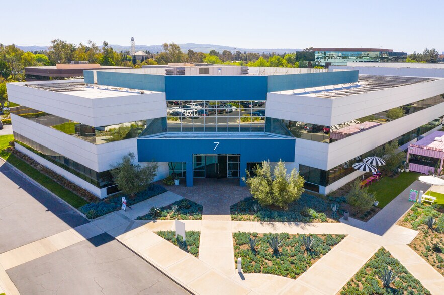 More Photos Of 7 Corporate Park, Irvine Office For Lease