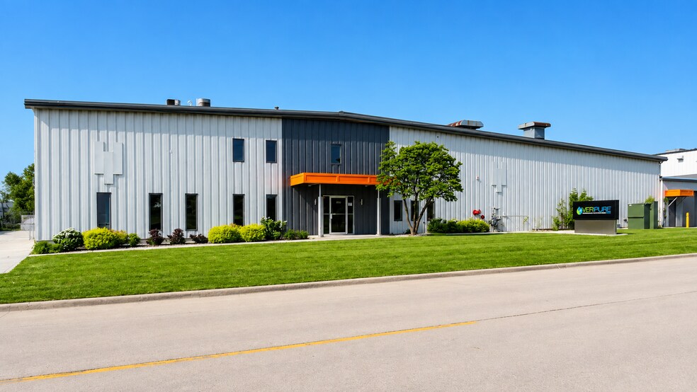 More Photos Of 2425 Hutson Rd, Green Bay Manufacturing For Sale