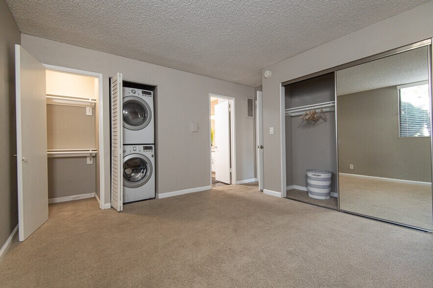 More Photos Of 516 S Indian Hill Blvd, Claremont Apartments For Sale