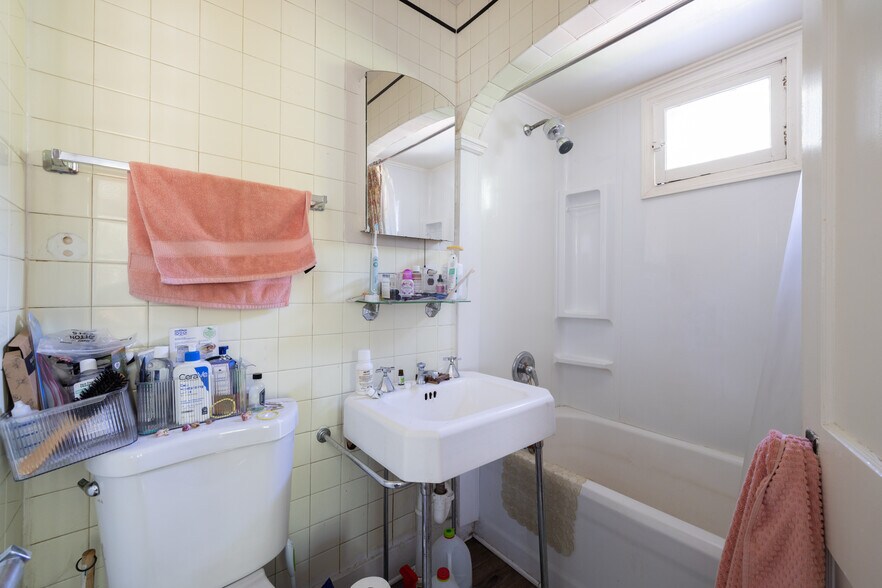 More Photos Of 58 Saint James St, Kingston Apartments For Sale