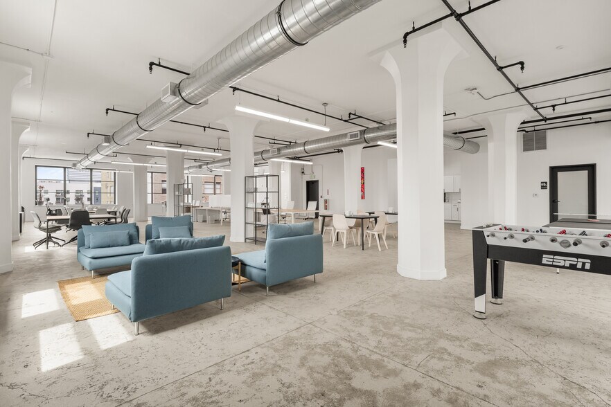 More Photos Of 950 S Broadway, Los Angeles Office For Lease