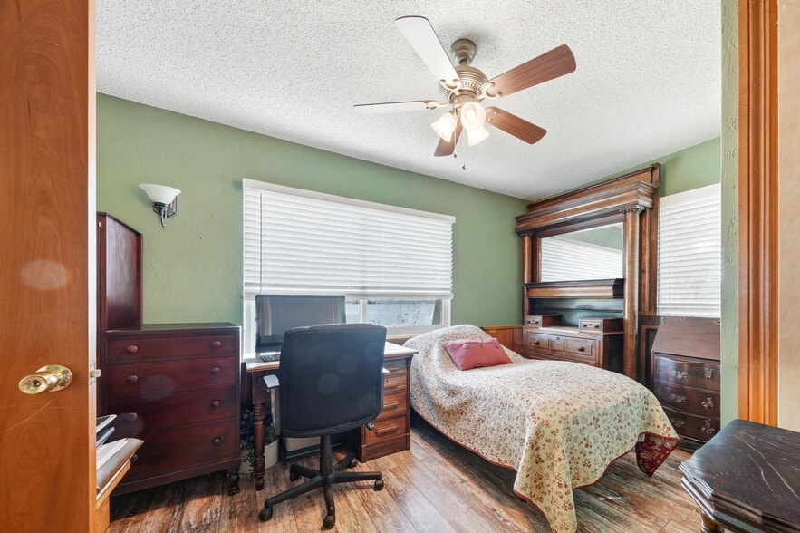 More Photos Of 400 Lakeshore Dr, Eustis Specialty For Sale