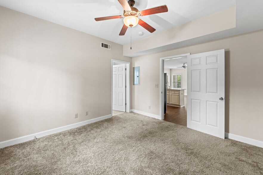 More Photos Of 403 Meador Dr, Tuscaloosa Multifamily For Sale