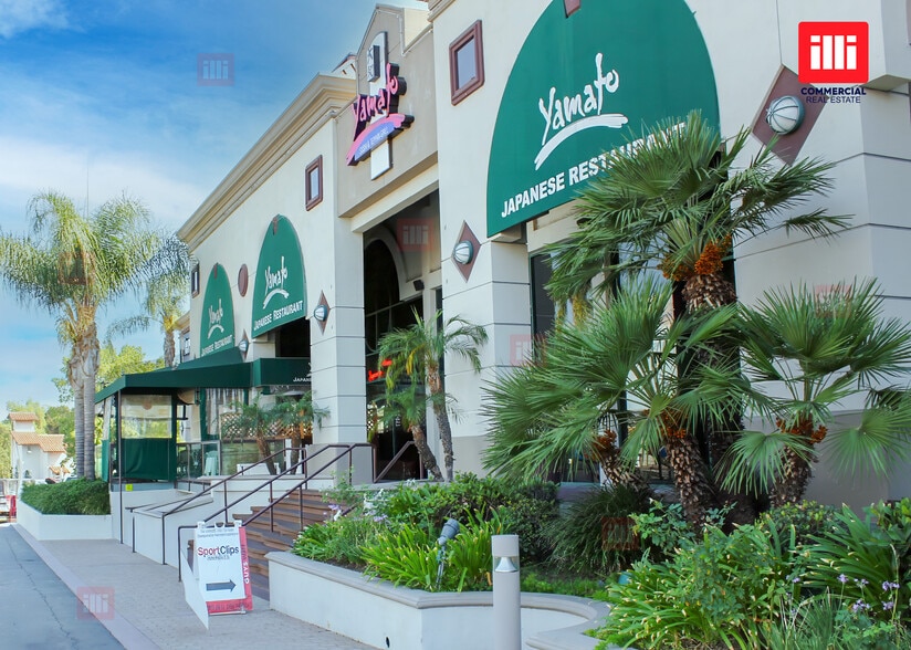 More Photos Of 17200 Ventura Blvd, Encino Unknown For Lease