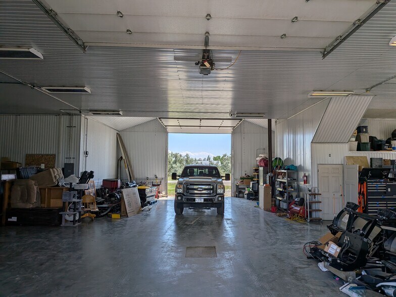 More Photos Of 6891 Grand Ave, Billings Service For Lease