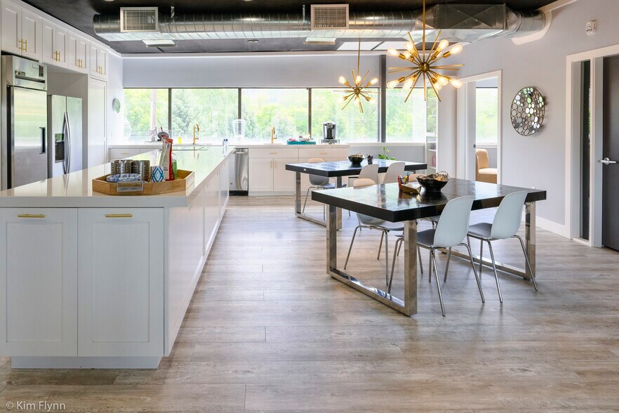 More Photos Of 333 W 2230 N, Provo Office For Sale