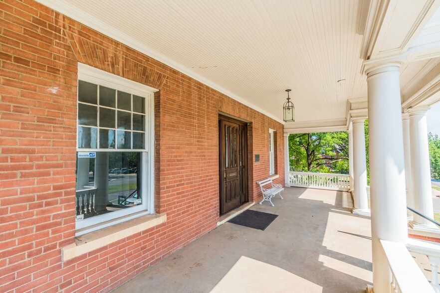 More Photos Of 1923 N Classen Blvd, Oklahoma City Office For Lease