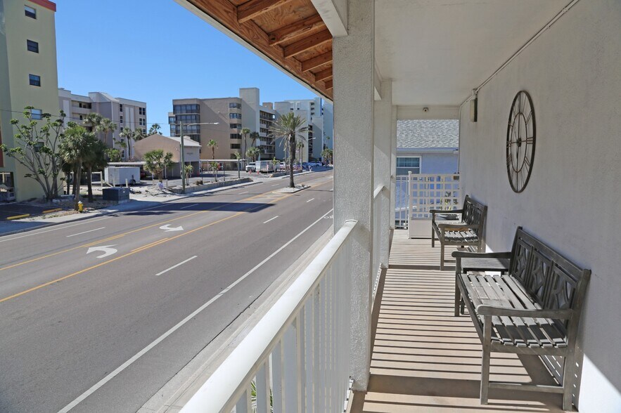 More Photos Of 14711 Gulf Blvd, Madeira Beach Hotel For Sale
