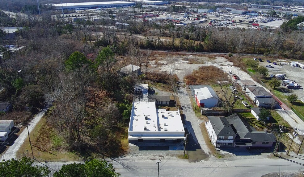 More Photos Of 2744 Louisville Rd, Savannah Light Distribution For Sale