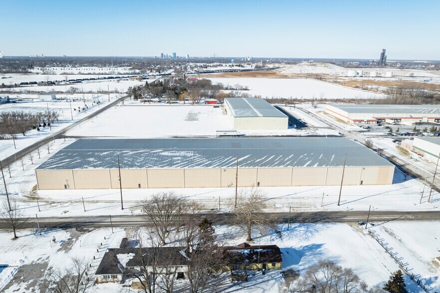 More Photos Of 4130 Spartan Dr, Oregon Warehouse For Lease