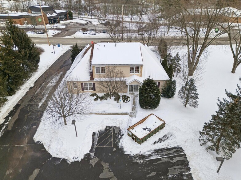 More Photos Of 326 Main St, Harleysville Office For Sale