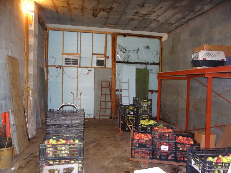 More Photos Of 275 Lattintown Rd, Marlboro Refrigeration Cold Storage For Sale