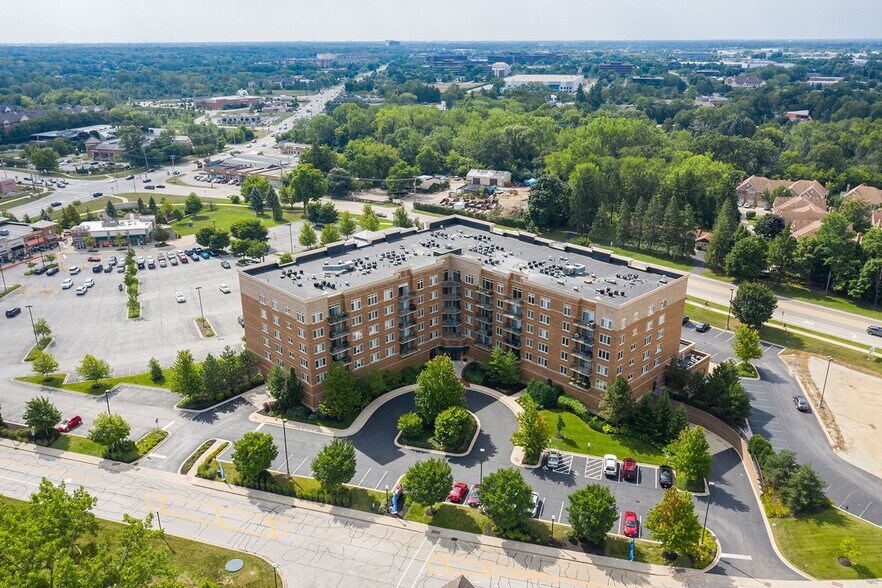 More Photos Of 1255 Town Center Rd, Vernon Hills Apartments For Lease