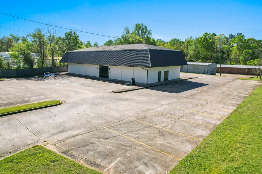 More Photos Of 3325 University Blvd E, Tuscaloosa Drugstore For Sale