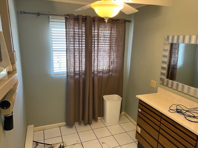 More Photos Of 372 E College Ave, Ashburn Office Residential For Sale