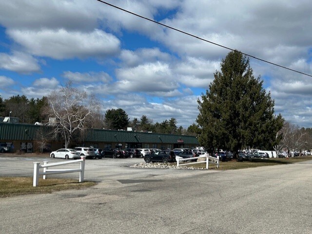 More Photos Of 7 Perimeter Rd, Manchester Light Manufacturing For Lease