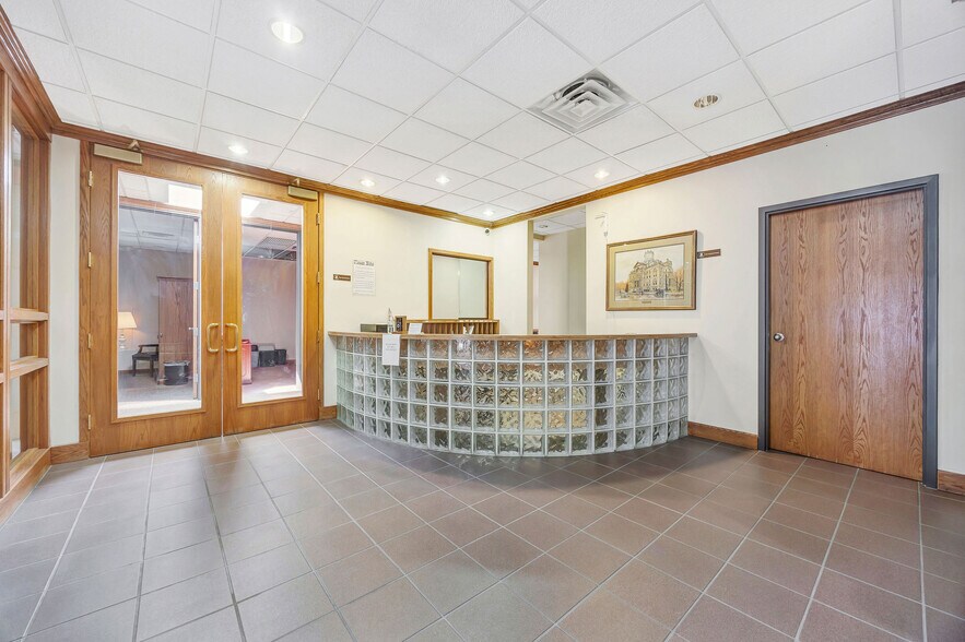 More Photos Of 246 High St, Hamilton Office For Sale