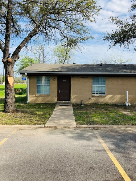 More Photos Of 220 Bois D Arc St, Canton Apartments For Sale