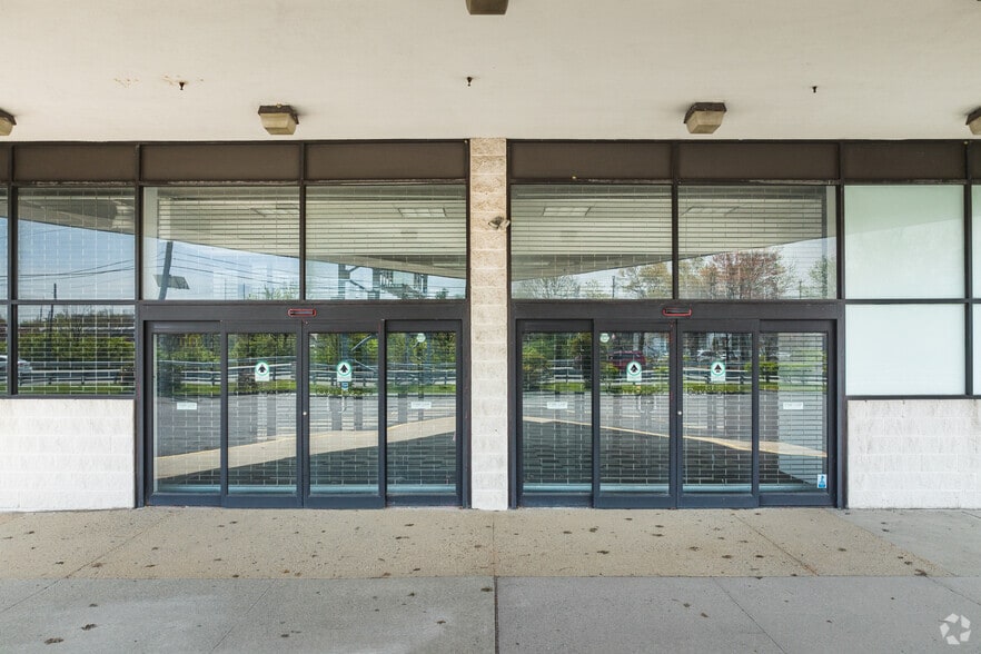More Photos Of 469 Route 46, Wayne Freestanding For Lease