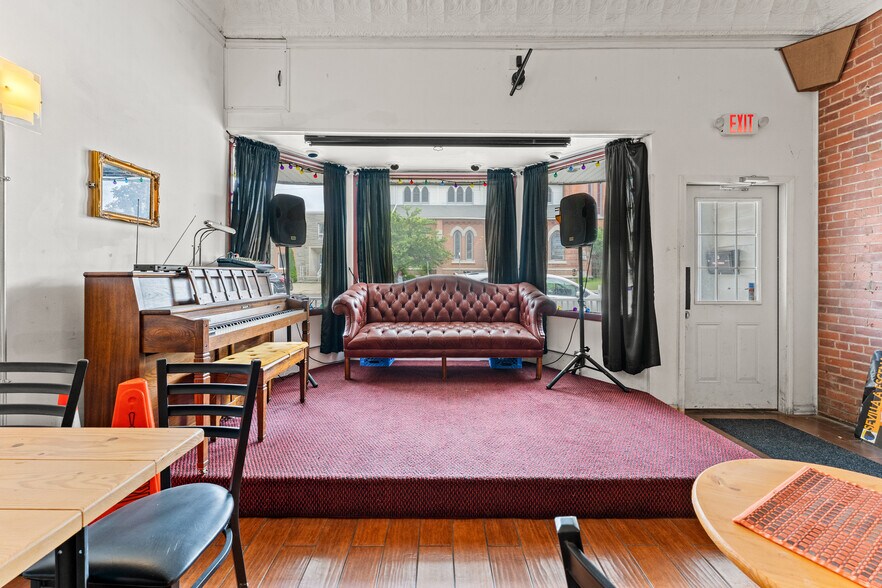 More Photos Of 21 Main St, Binghamton Restaurant For Sale