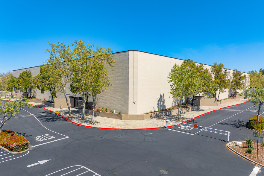 Primary Photo Of 5900 Sunrise Mall, Citrus Heights Freestanding For Sale