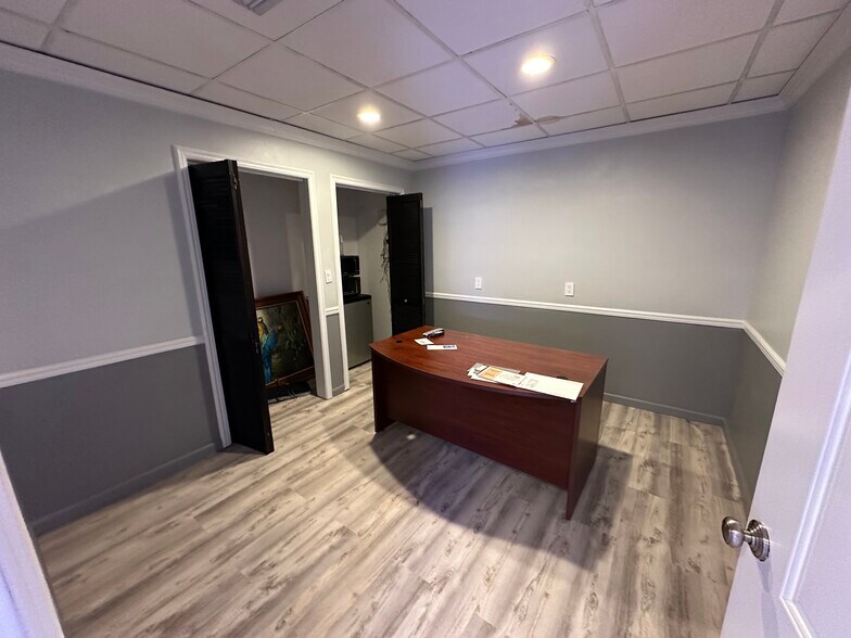 More Photos Of 1300 N Federal Hwy, Boca Raton Medical For Sale