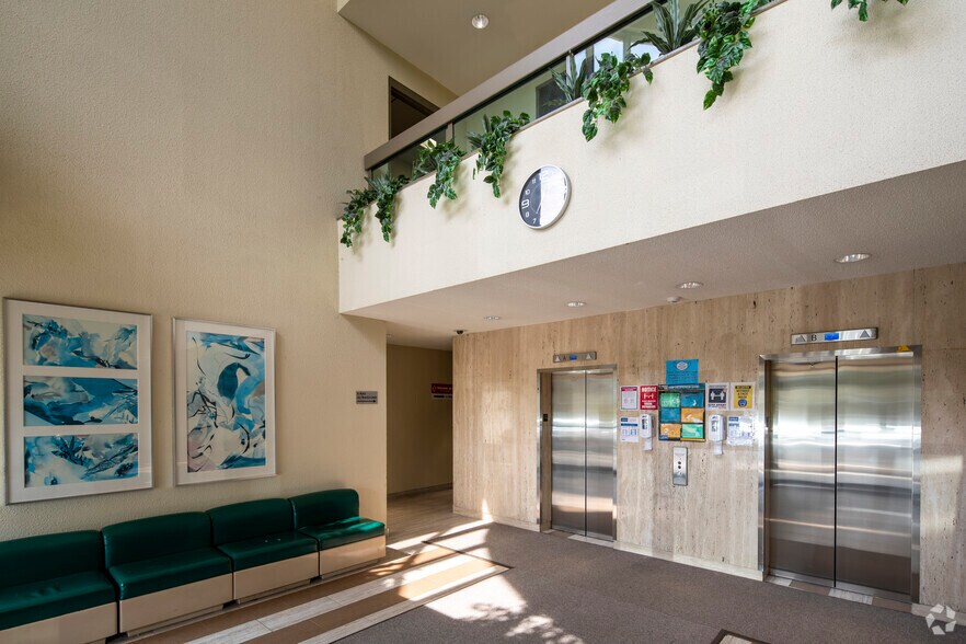 More Photos Of 1100 Sheppard Ave E, Toronto Medical For Lease