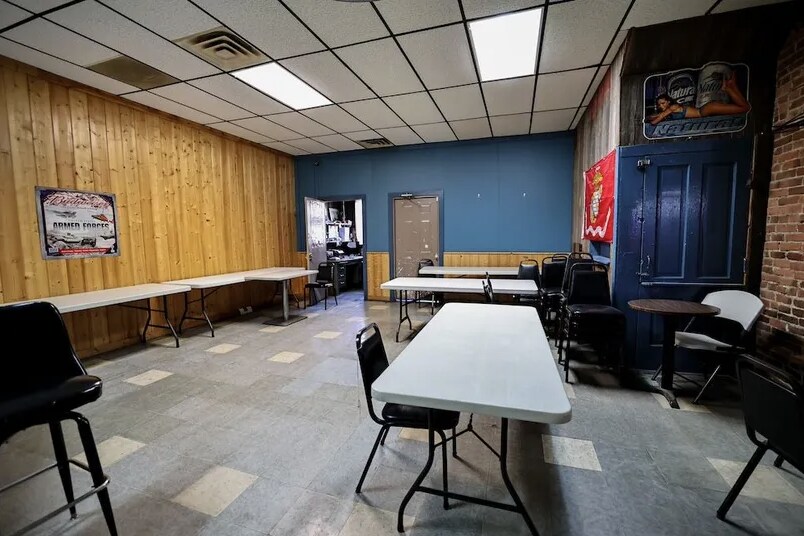 More Photos Of 111 W Adams St, Pittsfield Bar For Sale