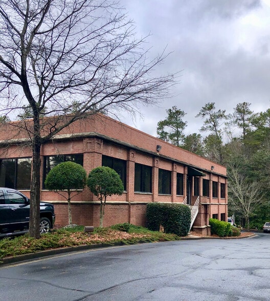 More Photos Of 401 Westpark Ct, Peachtree City Office For Lease