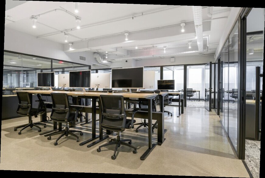 More Photos Of 145 W Broadway, Long Beach, Long Beach Coworking Space