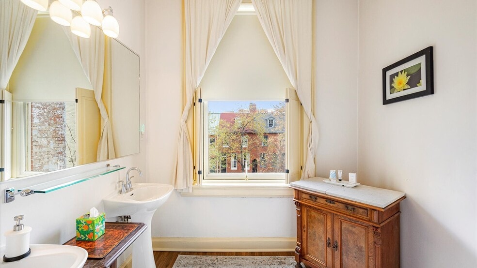 More Photos Of 637 Washington Blvd, Baltimore Hospitality For Sale