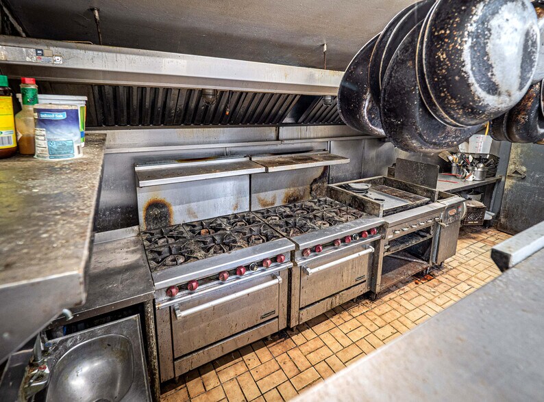 More Photos Of 923 State Route 32, Highland Mills Restaurant For Lease