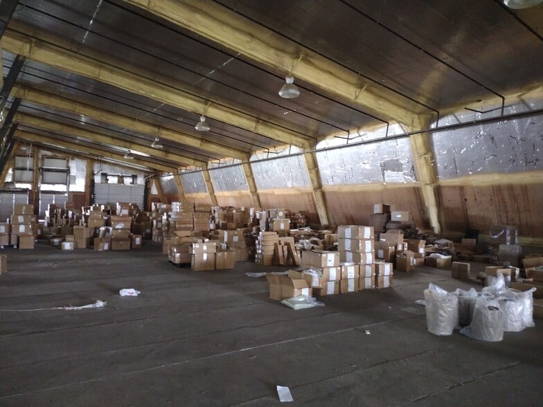 More Photos Of 202 Industrial Dr, Emporia Warehouse For Sale